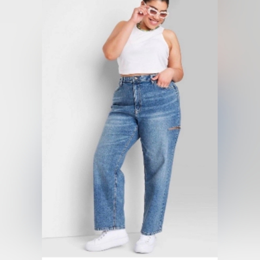 Wild Fable Women's 90's Relaxed Straight Jeans Medium Wash Destroy